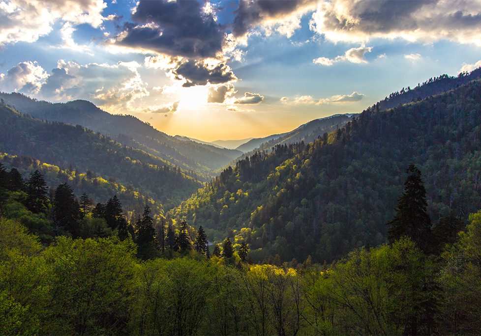 _0002_GettyImages-1284783770 A view of the mountains from above.