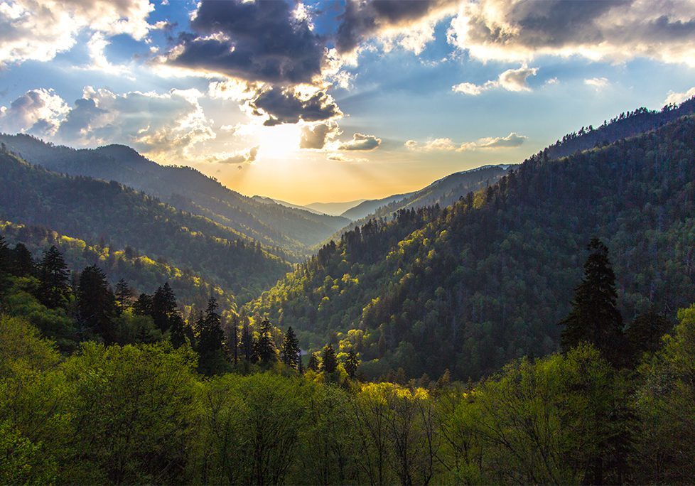 _0002_GettyImages-1284783770 A view of the mountains from above.